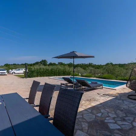 In Croatia Near The Adriatic Coast Villa *