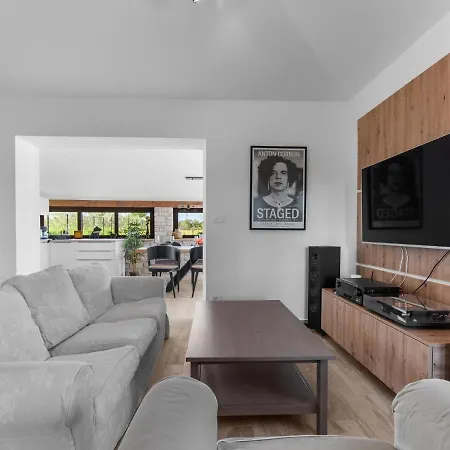 Adorable With Private Pool And Terrace