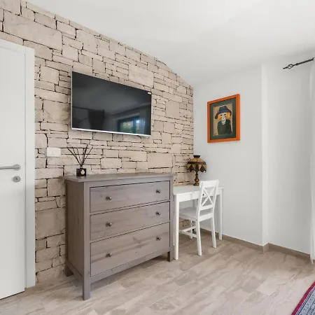 Adorable With Private Pool And Terrace